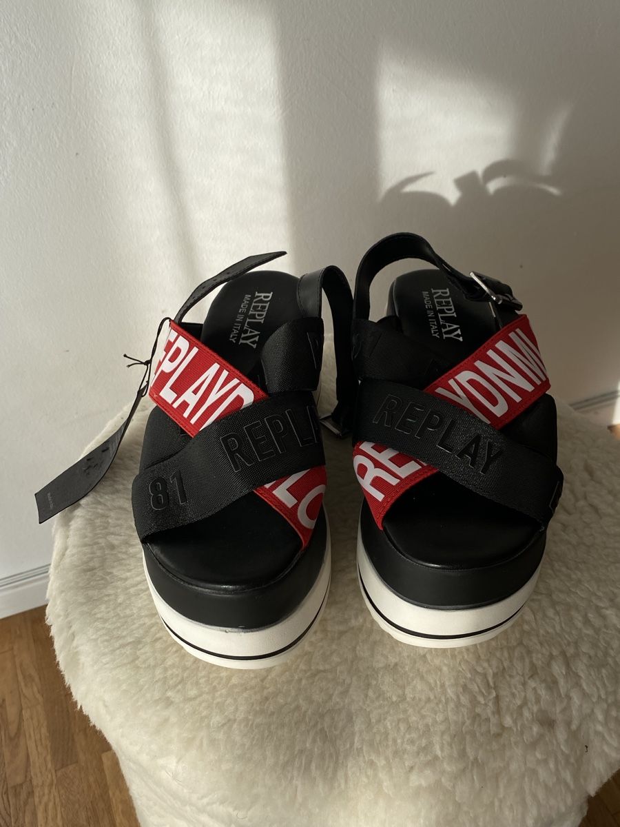Replay Damenschuhe: Replay Platform Sandals Size 37 – Neu (gemäss Beschreibung) aus Münchringen von loo_b7bd 1