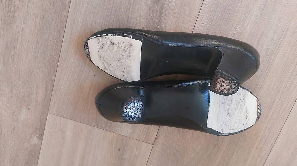Damenschuhe: Flamencoschuhe schwarz 7 – Gebraucht aus Richterswil von nimgruet 1