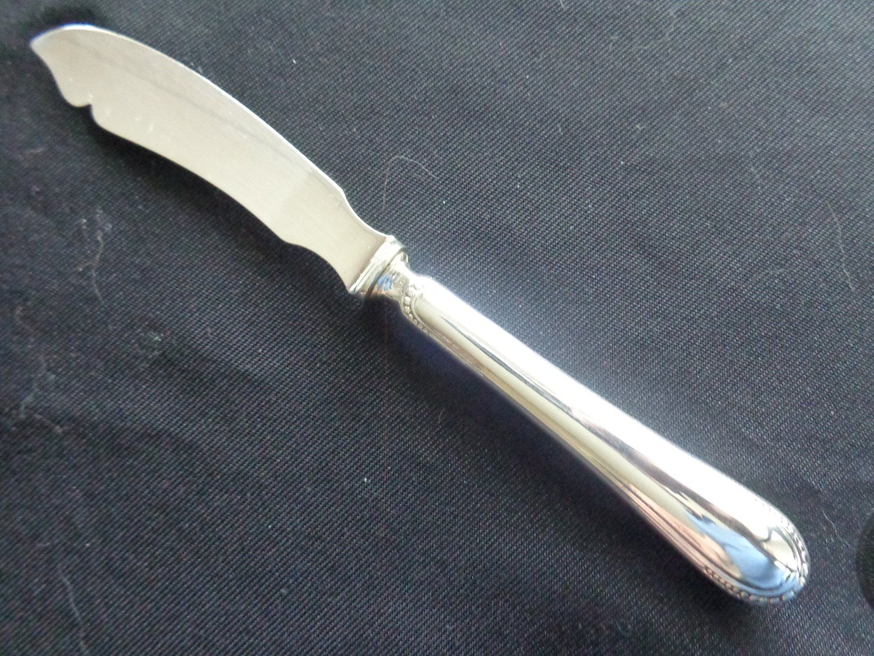 Jezler Set di posate: * COUTEAU A FROMAGE JEZLER PERLE ARGENT 800 COMME NEUF – Nuovo (secondo la descrizione) da Morges venduto da videcavegrenier 5