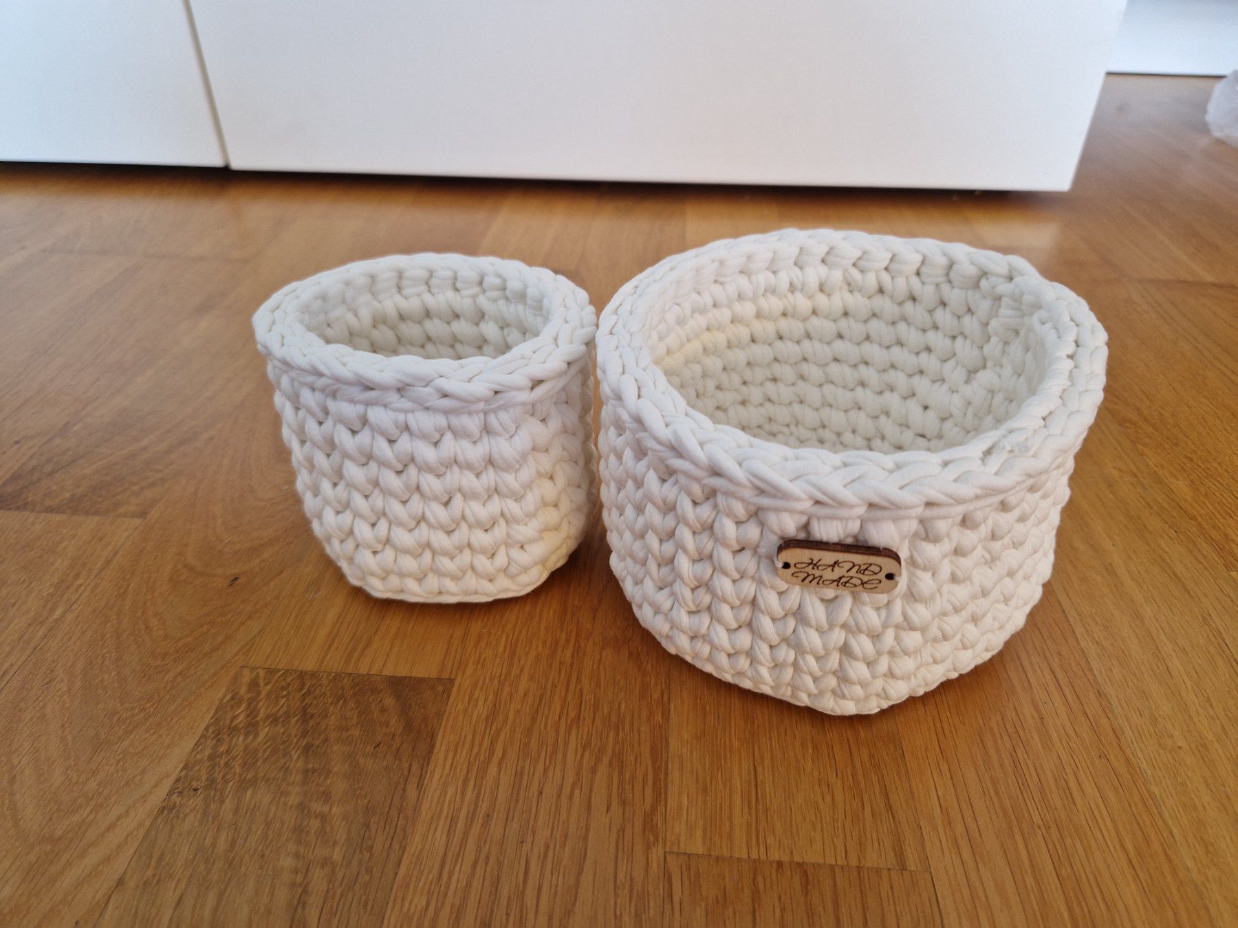 Altro per la casa: 2x neue handgemachte Häkelkörbe, Set, Weiss – Nuovo (secondo la descrizione) da Buchs venduto da sonjaja