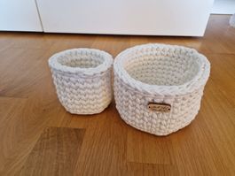2x neue handgemachte Häkelkörbe, Set, Weiss