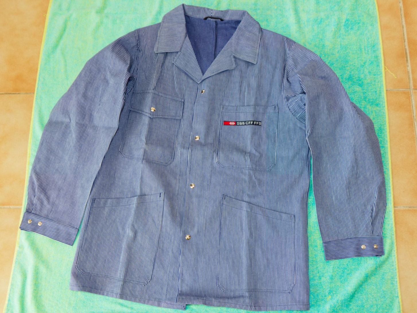 SBB/CFF/FFS Uniformi: Veste de mécanicien SBB CFF FFS rayée bleue – Nuovo (secondo la descrizione) da Grolley venduto da Nousty 5