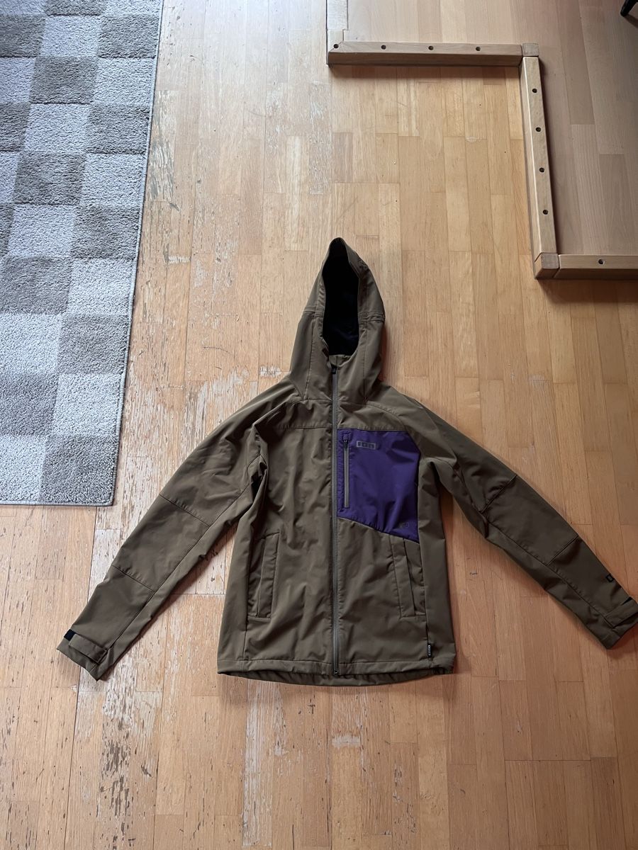 ION Giacche: Ion Bike Softshell Jacke grösse M – Usato da Lauterbrunnen venduto da jul_5jfm