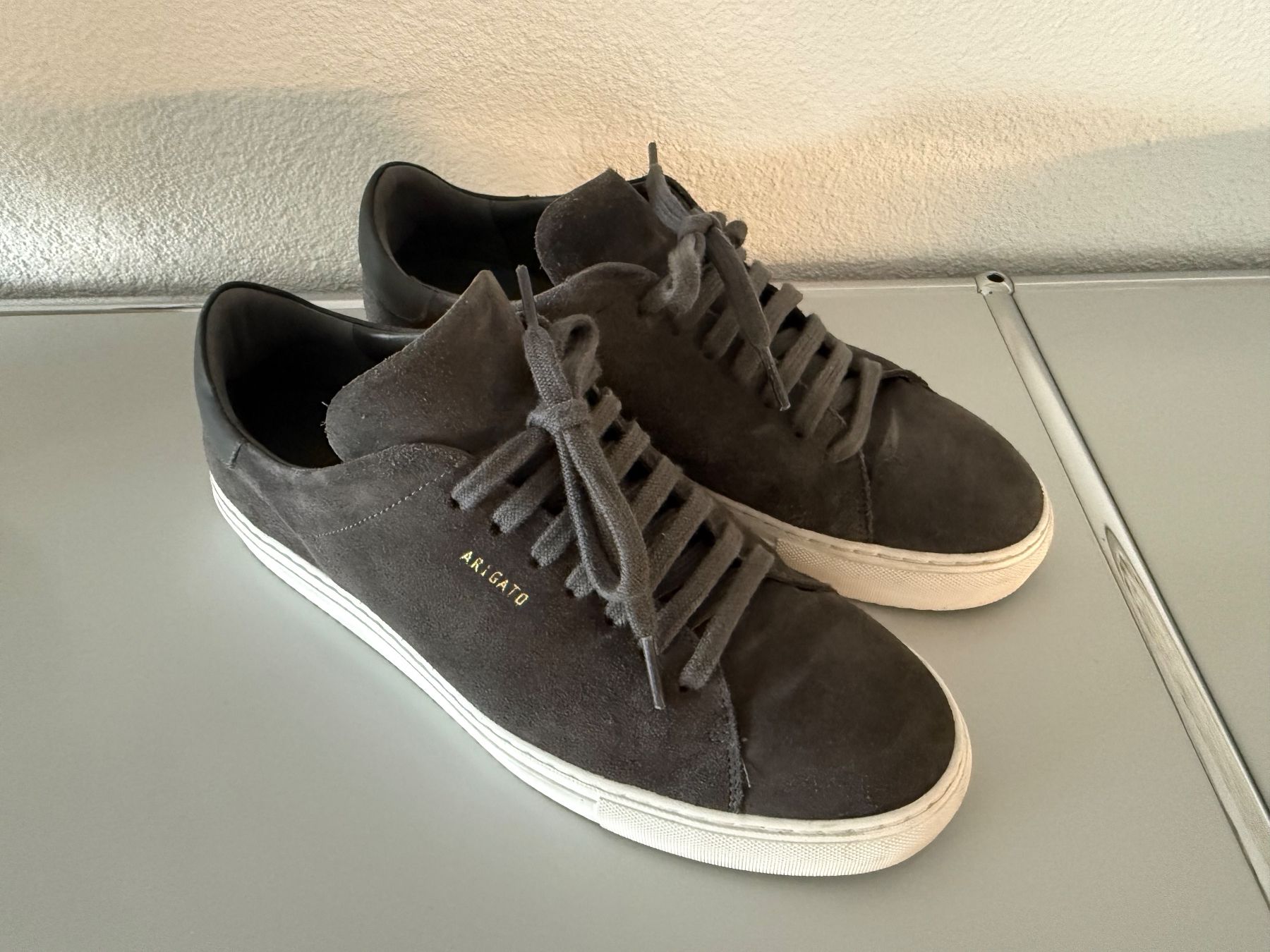 Axel Arigato Scarpe da uomo: Axel Arigato Clean 90 grau, Grösse 43 – Usato da Winterthur venduto da Louvre91