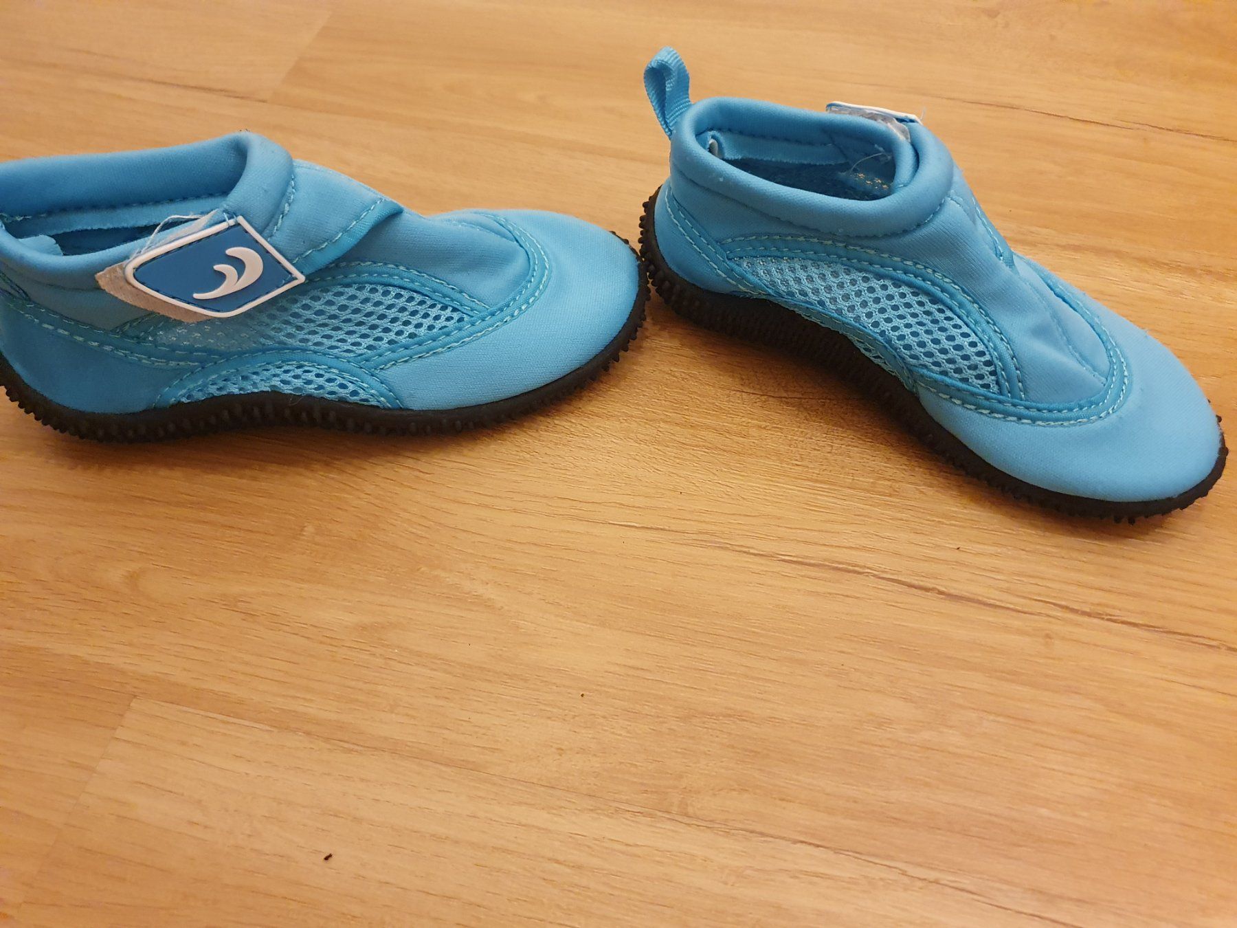 Scarpe per ragazzi: Strandschuhe Gr. 27, Badeschuhe, blau – Nuovo (secondo la descrizione) da Heinrichswil venduto da frankie19860 4