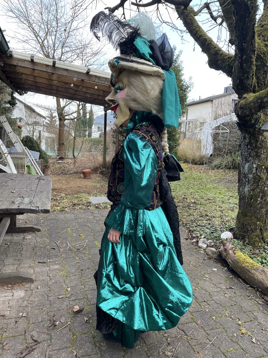 Costumi: Fasnachtskostüm mit Larve ca. Gr. 42/44 – Usato da Witterswil venduto da Avanda 7