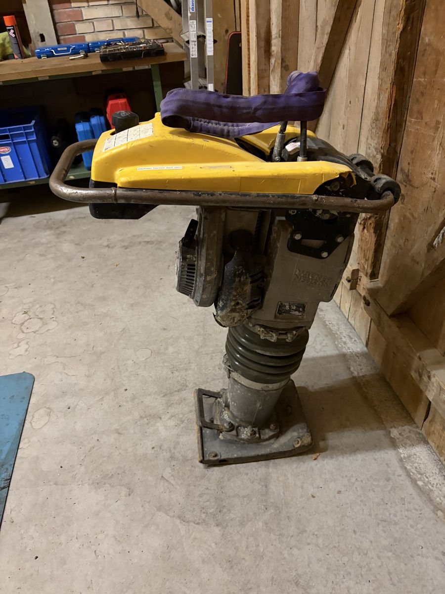 Wacker Neuson Alle Maschinen: Grabenstampfer Wacker Neuson – Gebraucht aus Madetswil von maucad 1