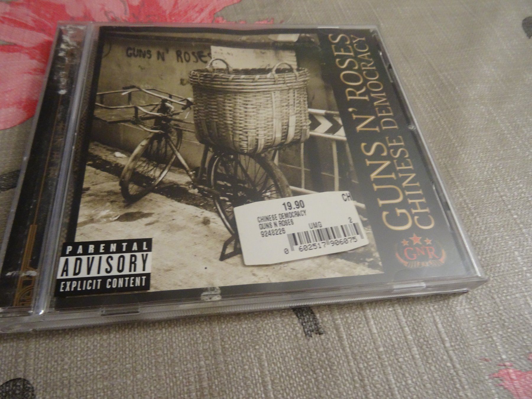 CD: Guns N' Roses - Chinese Democracy CD – Usato da Olten venduto da Disc-Ausverkauf