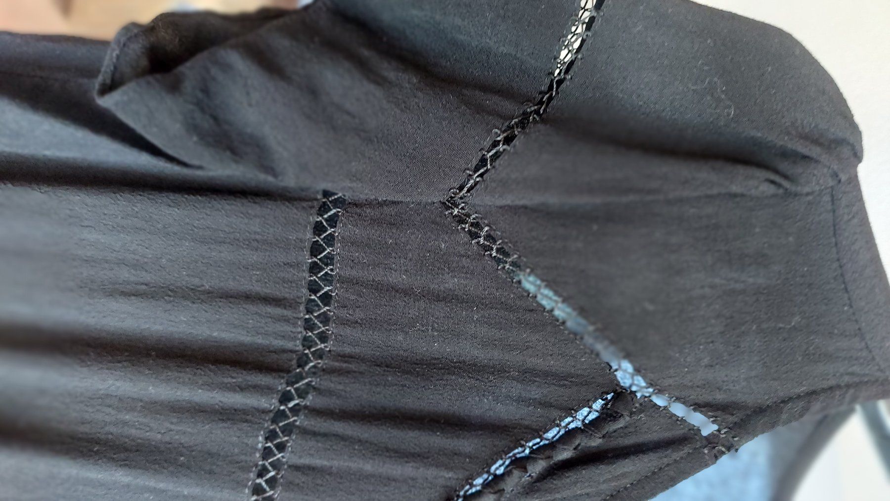 Comptoir des Cotonniers Vestiti: schwarzes Kleid Comptoir des Cotonniers – Usato da Münchenstein venduto da Heremesios 7