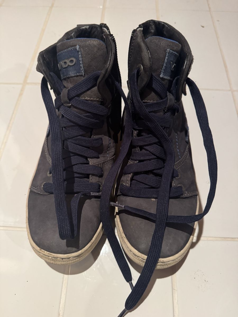 Scarpe per ragazzi: Alltags Schuhe Grösse 38 – Usato da Ebmatingen venduto da F.Bullet