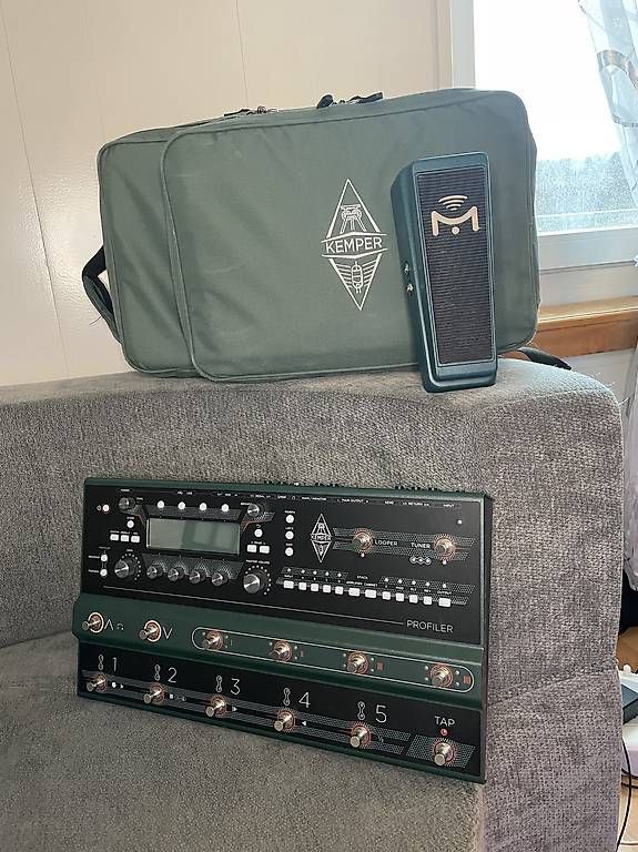 Kemper Amplificatori: Kemper Stage mit Bag und Expression Pedal – Usato da Weisslingen venduto da LesPaul_87