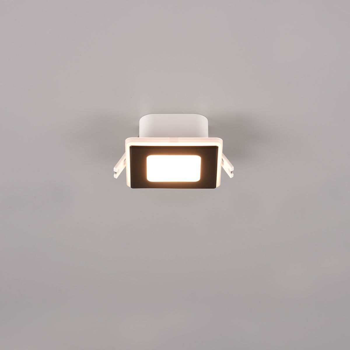 Lampen: LED Bad Einbauleuchte, IP44, 8 cm x 8 cm – Neu (gemäss Beschreibung) aus Kreuzlingen von Smart-Light