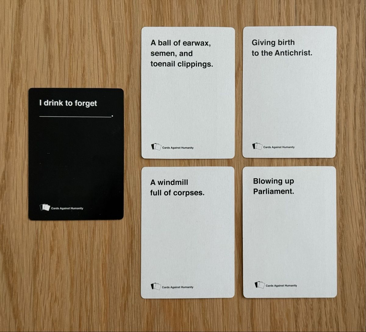 Giochi: Card Against Humanity – Usato da Baden venduto da Bannedbeans