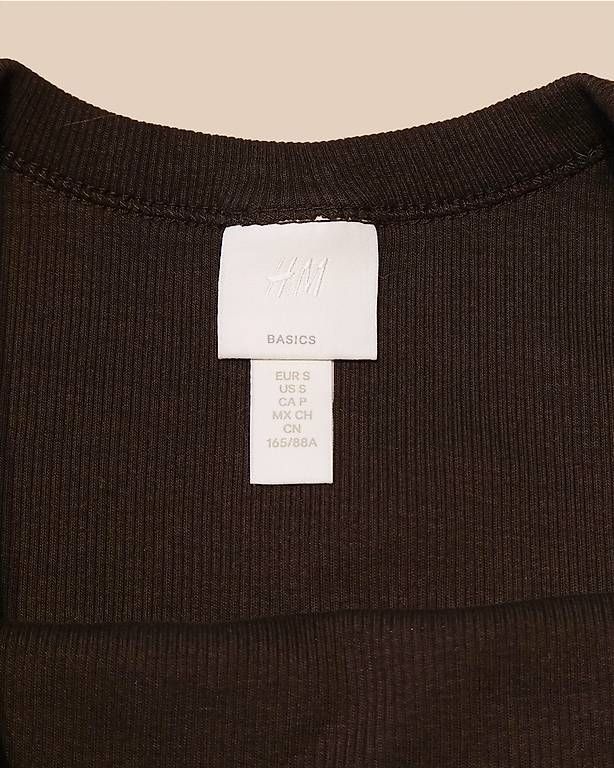 Tops: Brown tank top  – Gebraucht aus Langnau i. E. von 2ndhand.flohmi 1