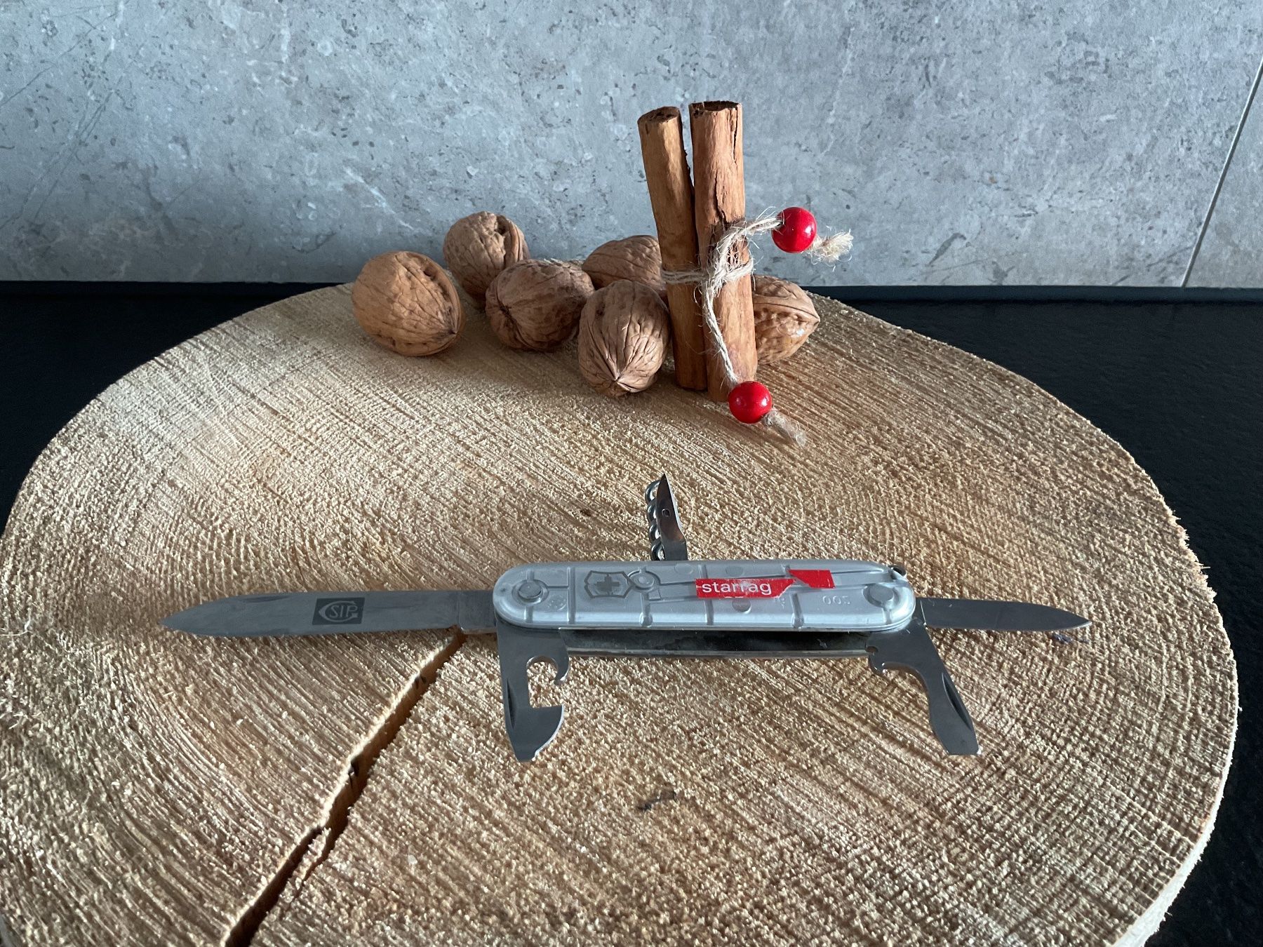 Victorinox Coltelli tascabile: Couteau de poche – Usato da Neuchâtel venduto da sta_7qfy 2