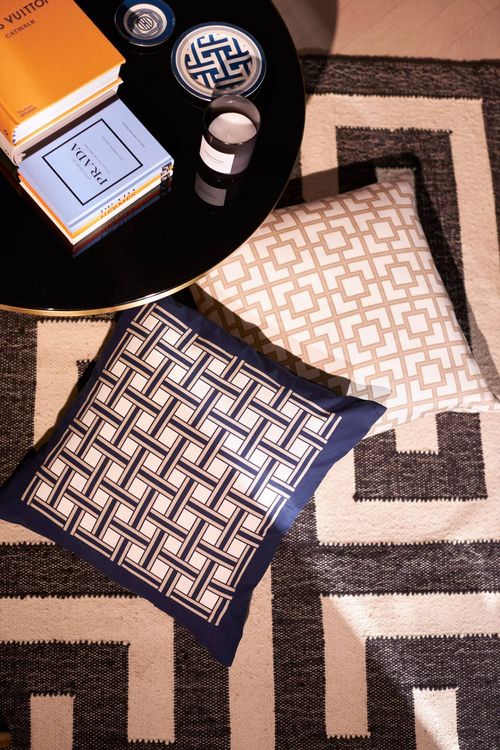 4 NEW H&M Home cushion covers navy/white geometric 50x50 (Neu und ...