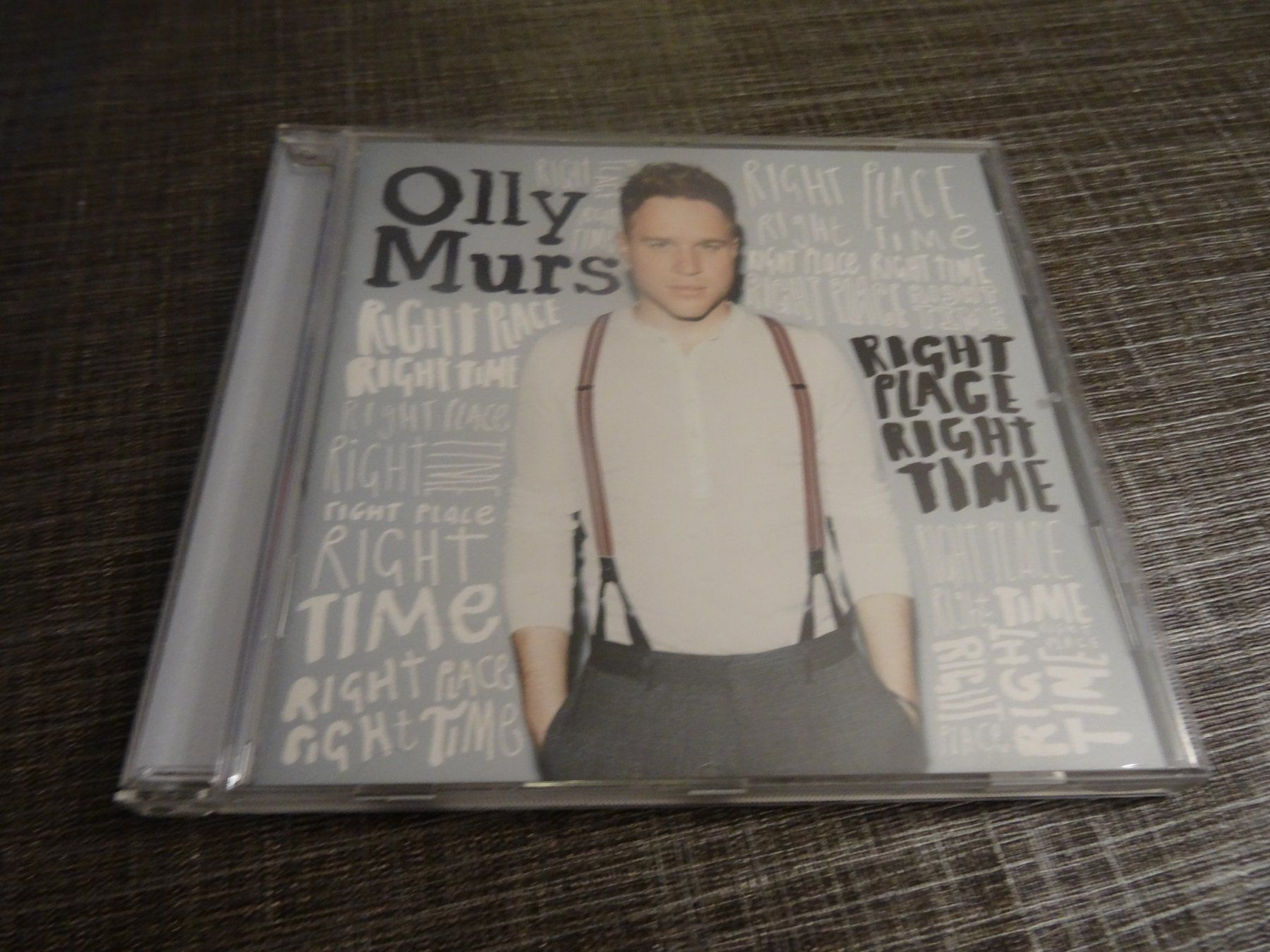 CDs: Olly Murs - Right Place Right Time CD – Gebraucht aus Olten von Disc-Ausverkauf