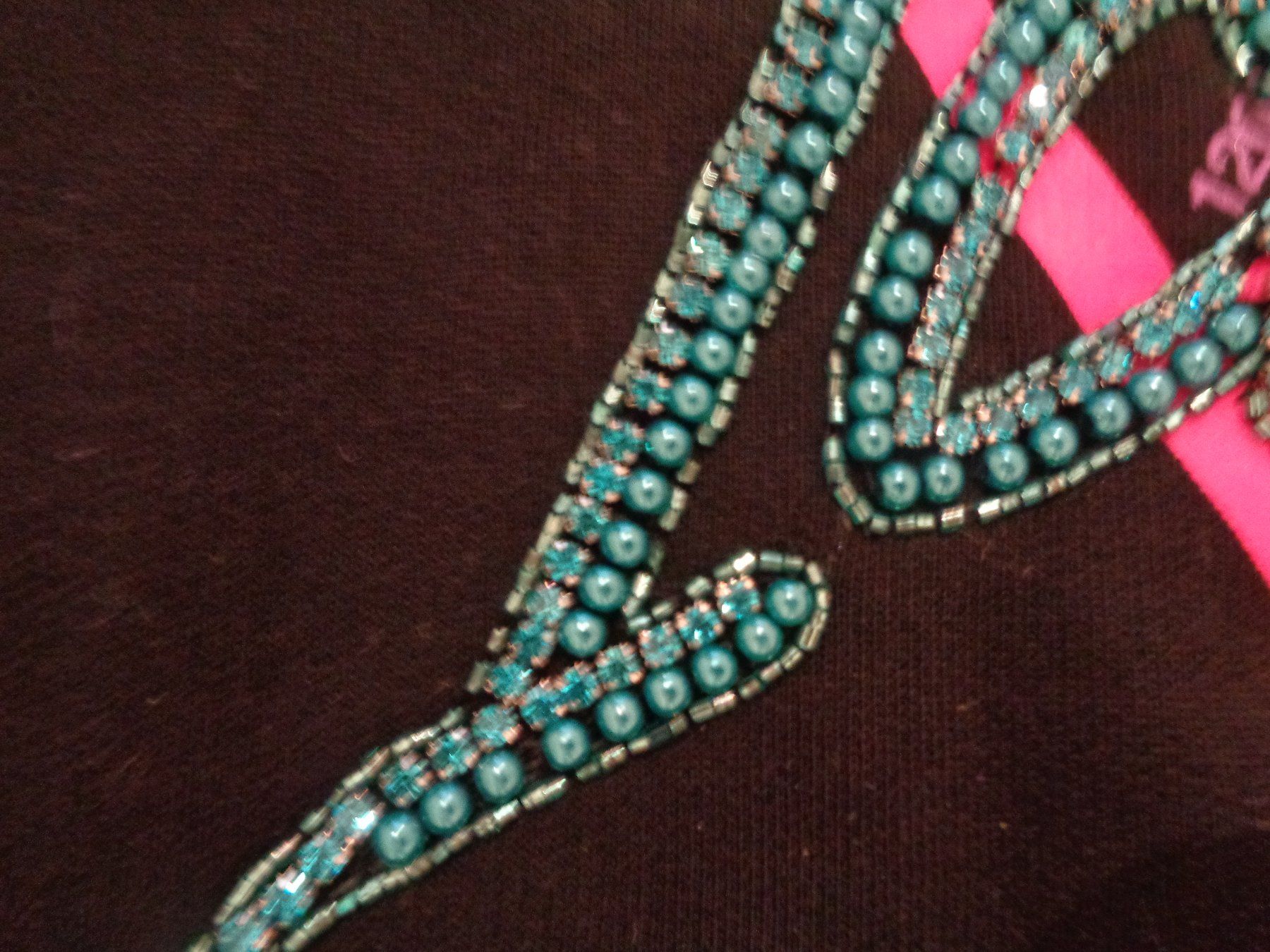Guess Pulls & Sweat-shirts: Guess neuer Pulli, M – Neuf (Voir description) à Klingnau par Markus14 2