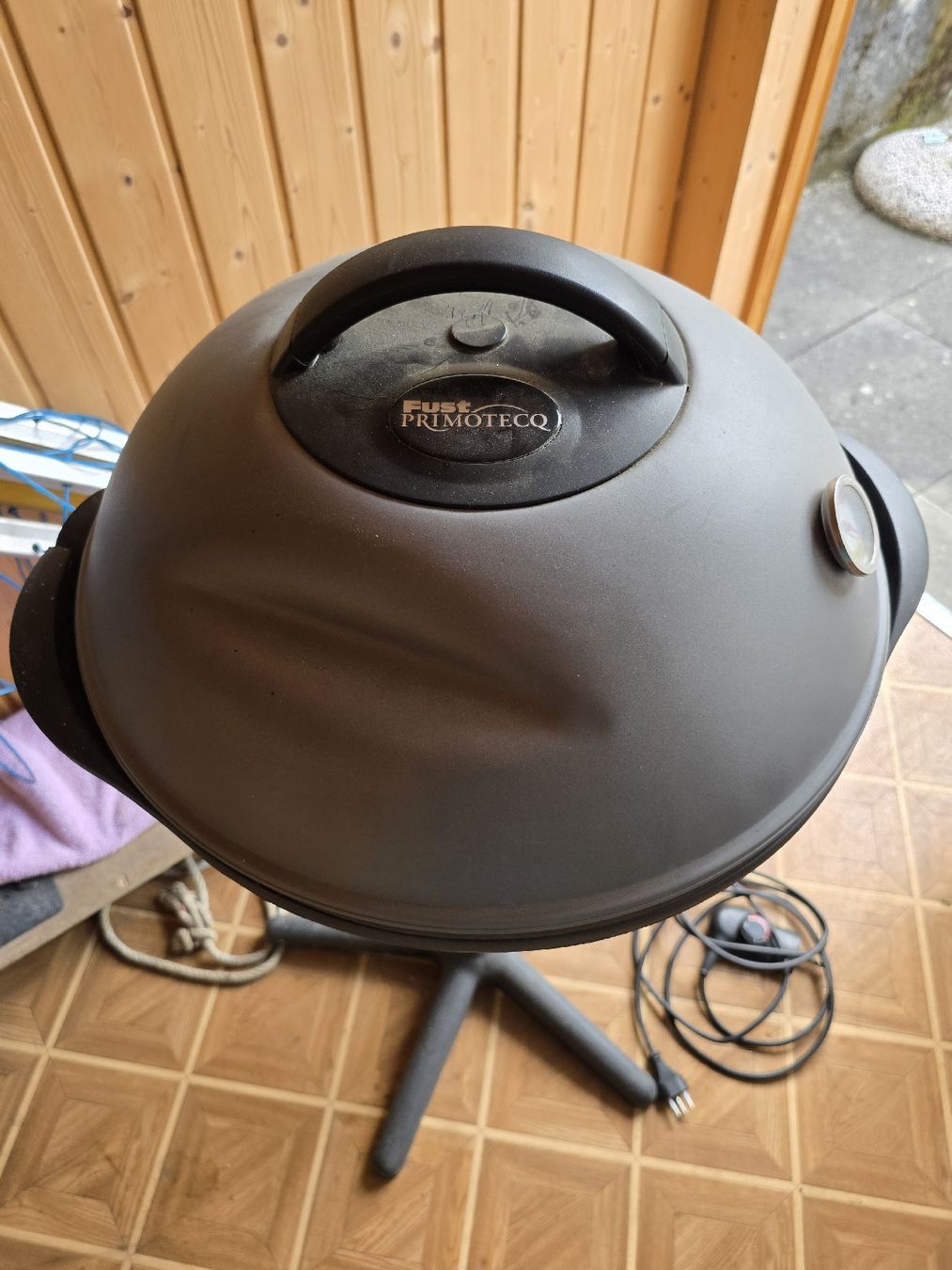 Griglie: Elektrogrill  – Usato da Balsthal venduto da Katzundmaus