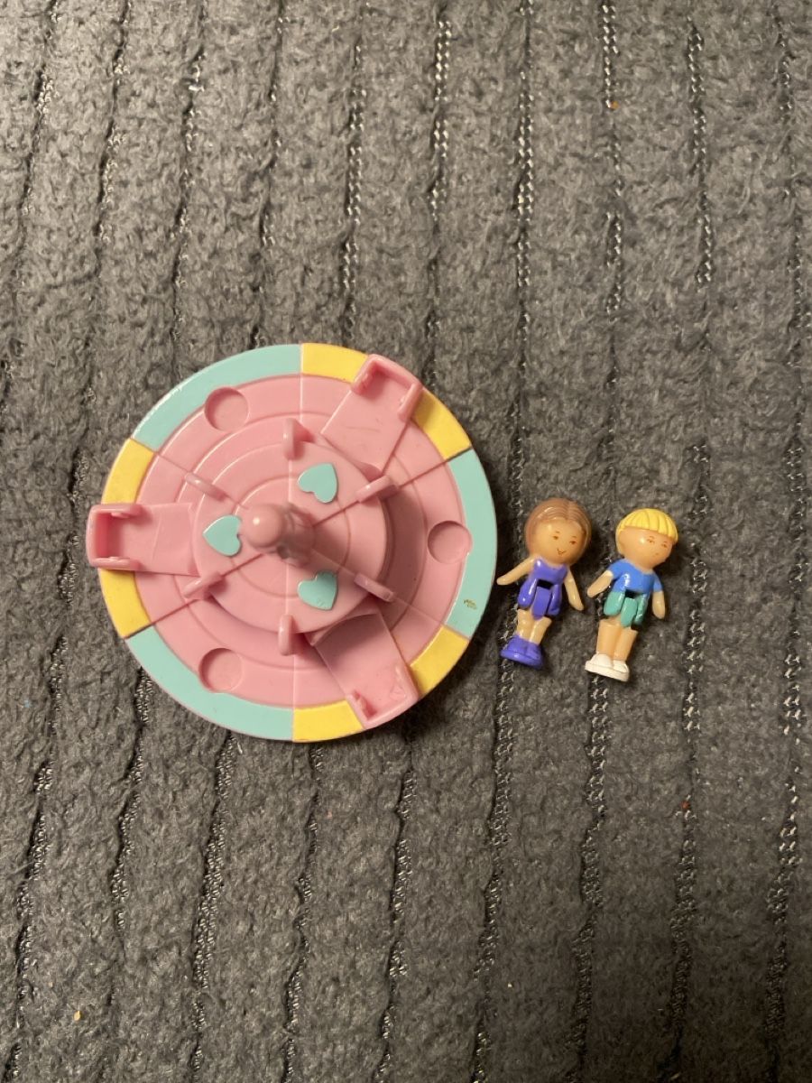 Polly Pocket Giocattoli: Polly pocket - Merry-Go-Round Pals – Usato da Montreux venduto da Perledor
