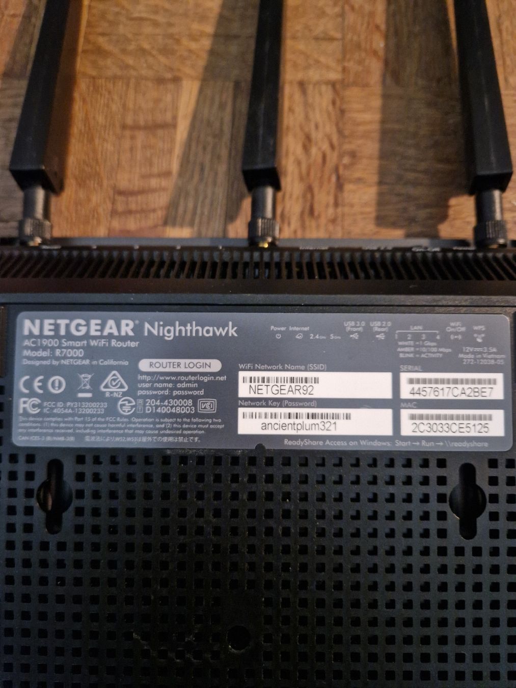 Netgear Modem & Router: Router Netgear Nighthawk – Usato da Zürich venduto da Pewy 1