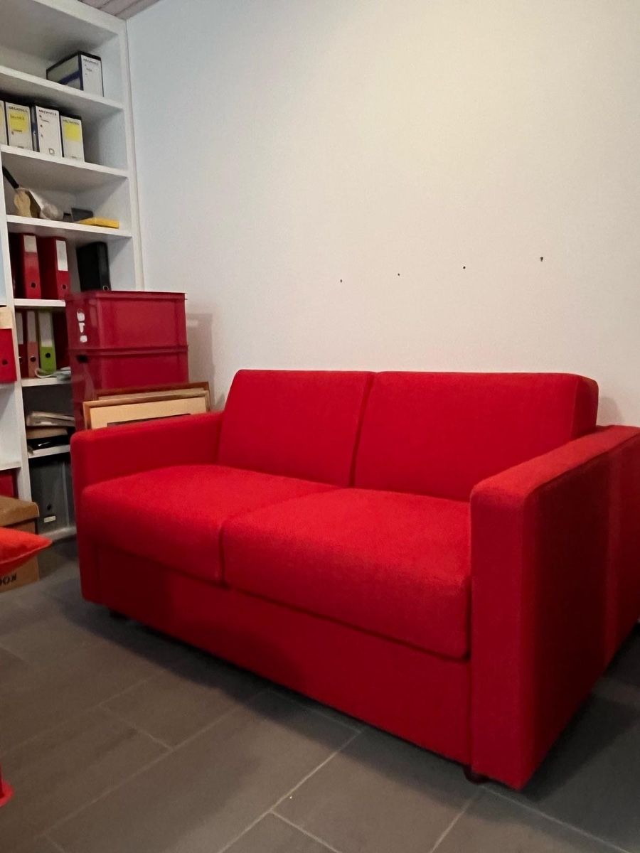 Divani: Sofa – Nuovo (secondo la descrizione) da Blonay venduto da Klodyne