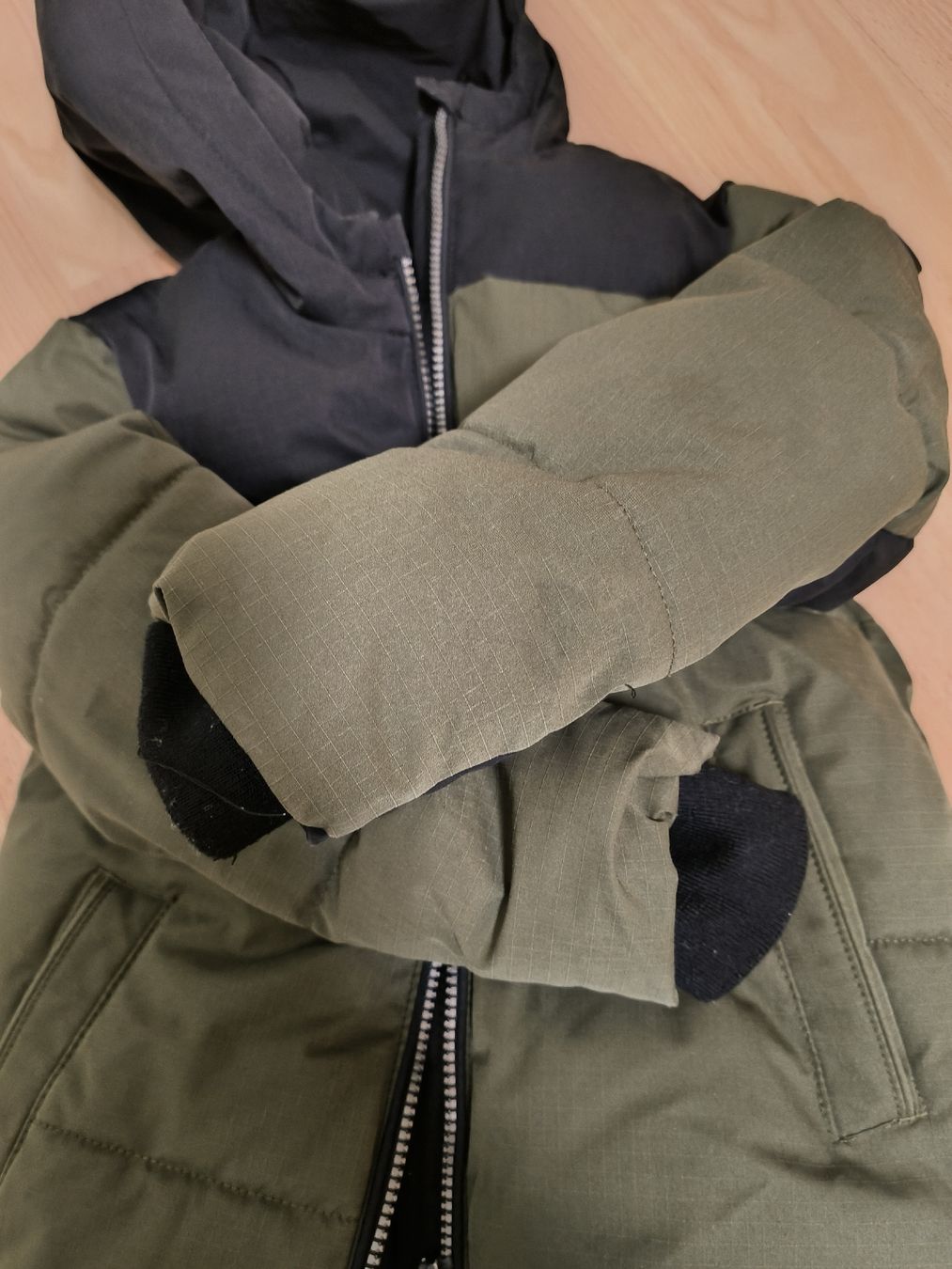 Kleiderpakete & -sets: Winterjacke und Schneehose – Gebraucht aus Basel von 30diana 3