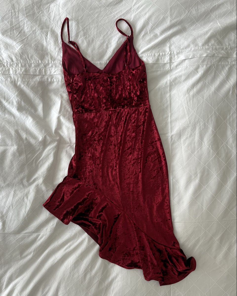 Vestiti: Rotes Samtkleid, Gr. 34 – Usato da Kreuzlingen venduto da sasha__ 1