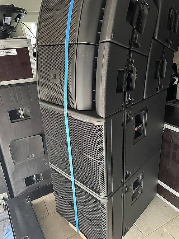 Casse acustiche: JBL VRX- RCF Line Array-Verkaufen- Mieten – Usato da Nebikon venduto da Electrovoice10 1