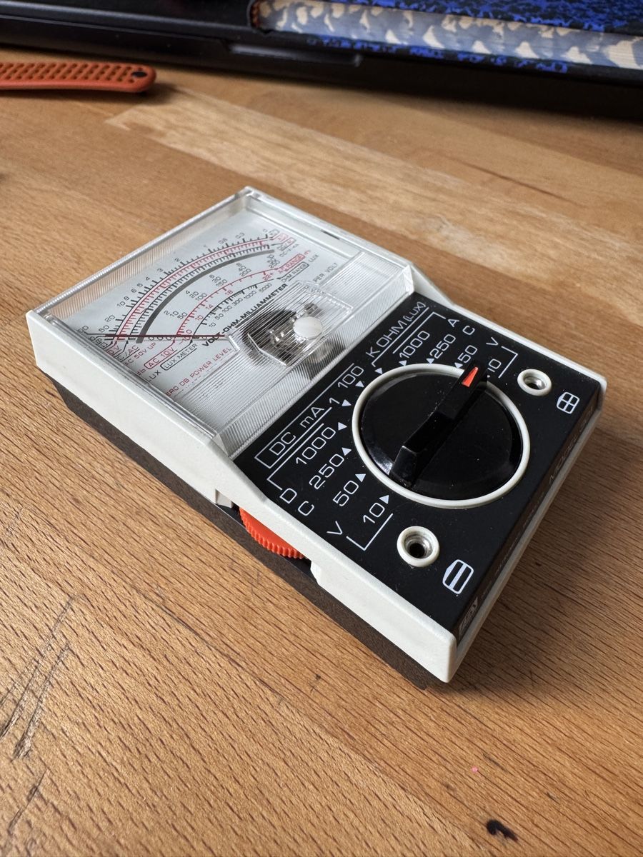 Misurare: Alter Multimeter Model 301 – Difettoso da Zürich venduto da Tlyupios 1