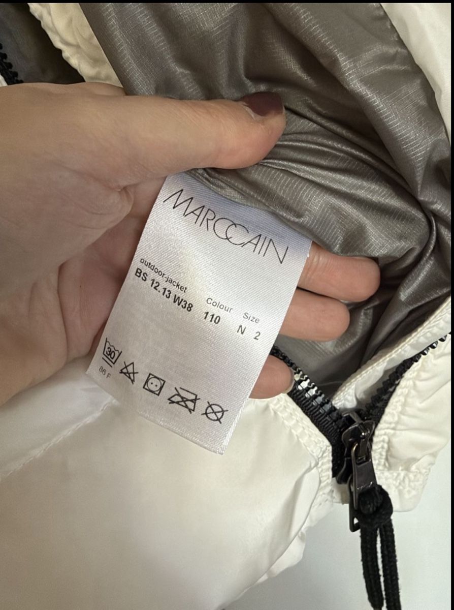 Marc Cain Vestes: Marc Cain Winterjacke Gr.36  – D'occasion à Basel par Brunner.T 4