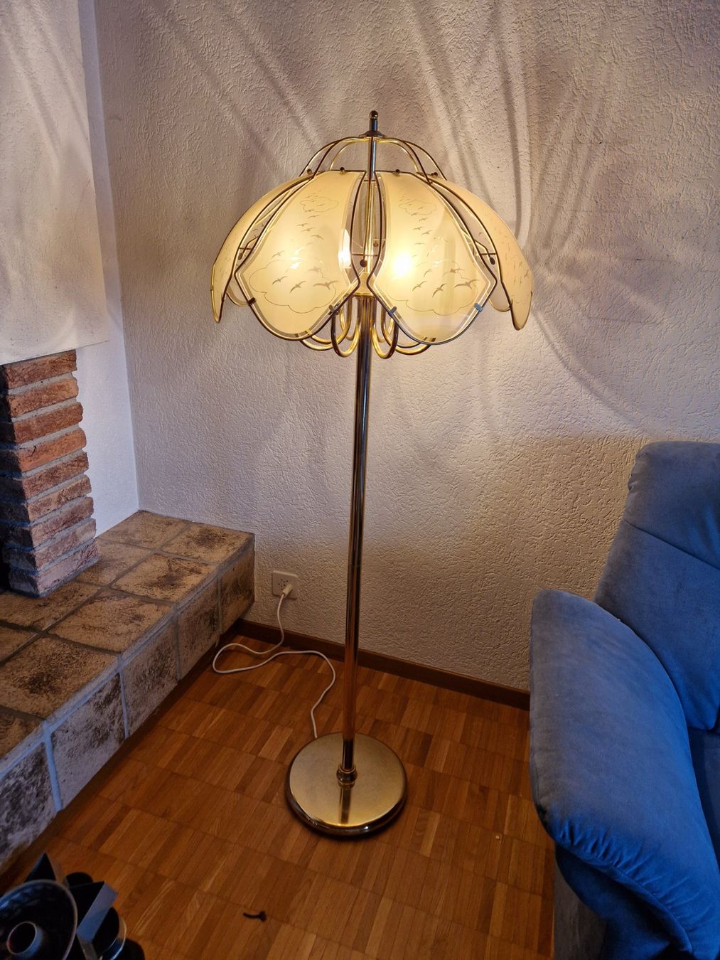 Lampade: Stehlampe 145cm hoch / 60cm – Usato da Wädenswil venduto da verebe