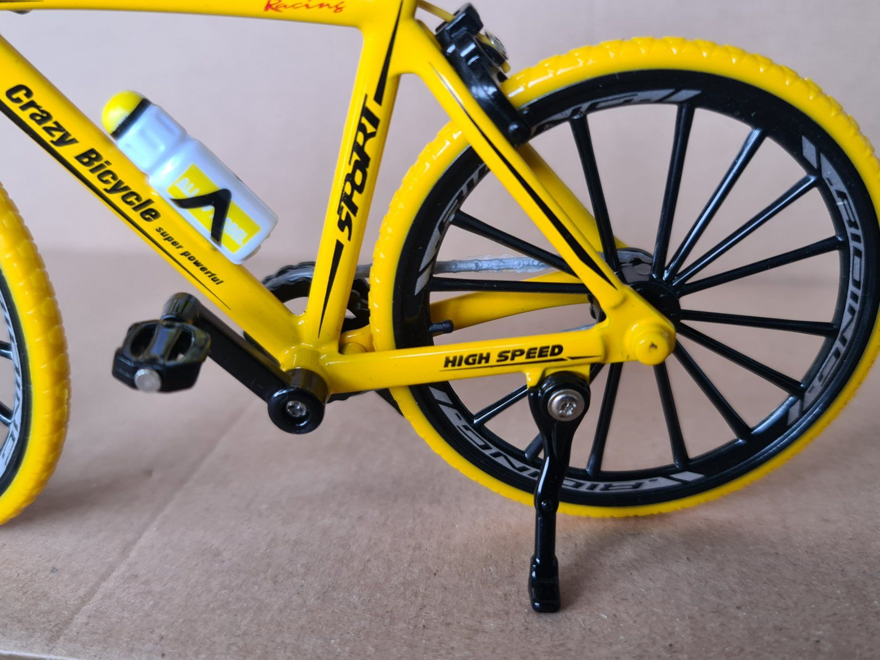 Modellini d'auto: Modell Fahrrad 1:10 – Nuovo (secondo la descrizione) da Uerkheim venduto da Kaufoption 2