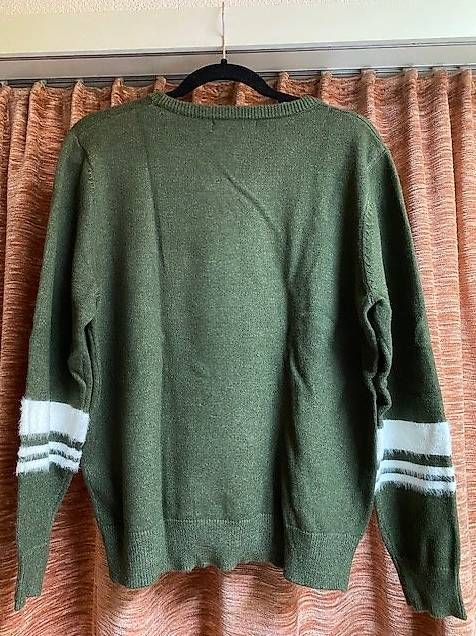 Maglioni & Felpe: Pullover mit Sujet "Goldnight", olivgrün und hellgrau – Usato da Cazis venduto da arinba 1