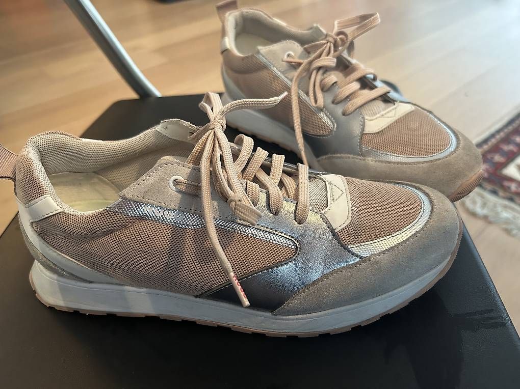 Hugo Boss Scarpe da donna: HUGO Boss Sneakers 38 – Usato da Zürich venduto da Noha101 3