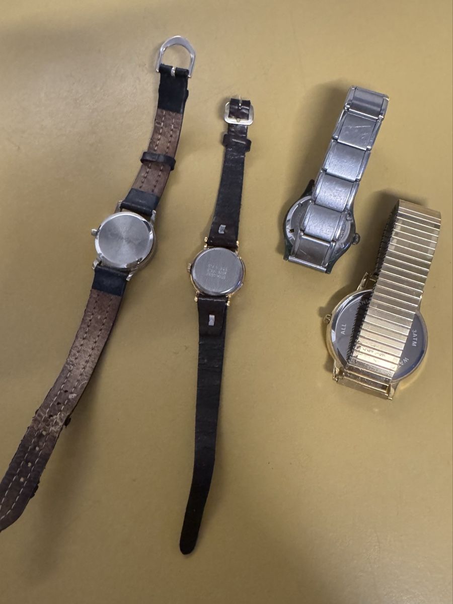 Montres: Lot 4 stk. Uhren  – D'occasion à Schlieren par Freundlich02 5