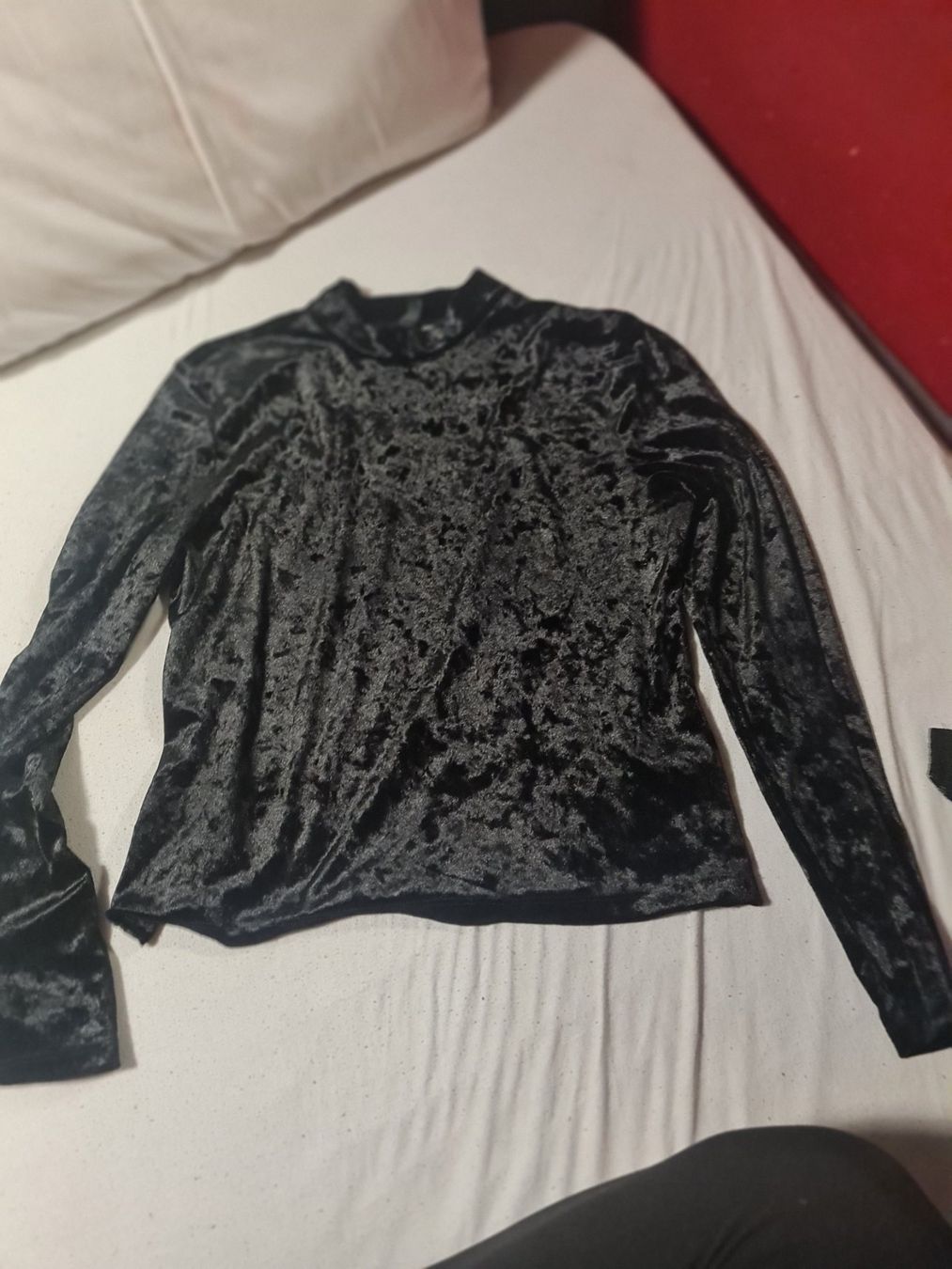 Lots de vêtements: Dunkle kleidung , ein paar goth ,grösse M – D'occasion à Fällanden par VelvetRaven94 4