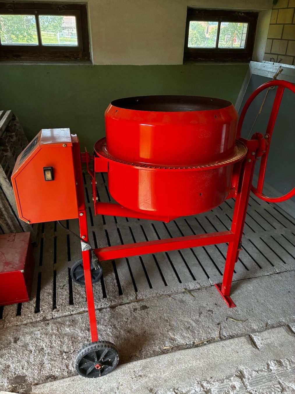 Tutte le macchine: Mörtelmischer LESCHA 135 lt – Usato da Erlinsbach venduto da oak561