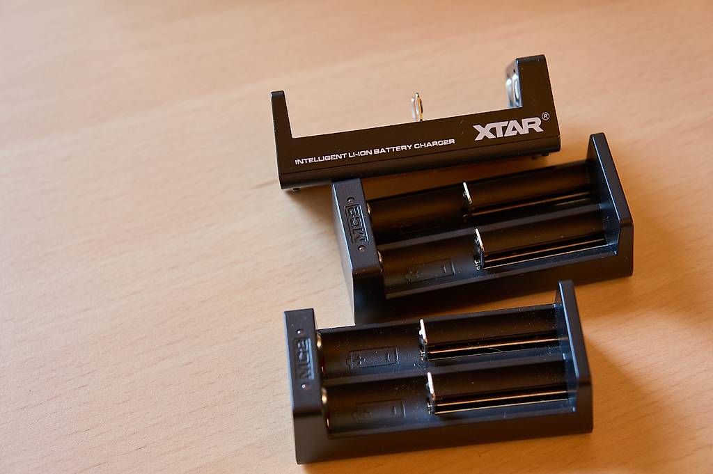 Altri Prodotti per fumatori: Chargeur de batterie e-cigarettes  MC2 - Xtar – Usato da epalinges venduto da airgasme