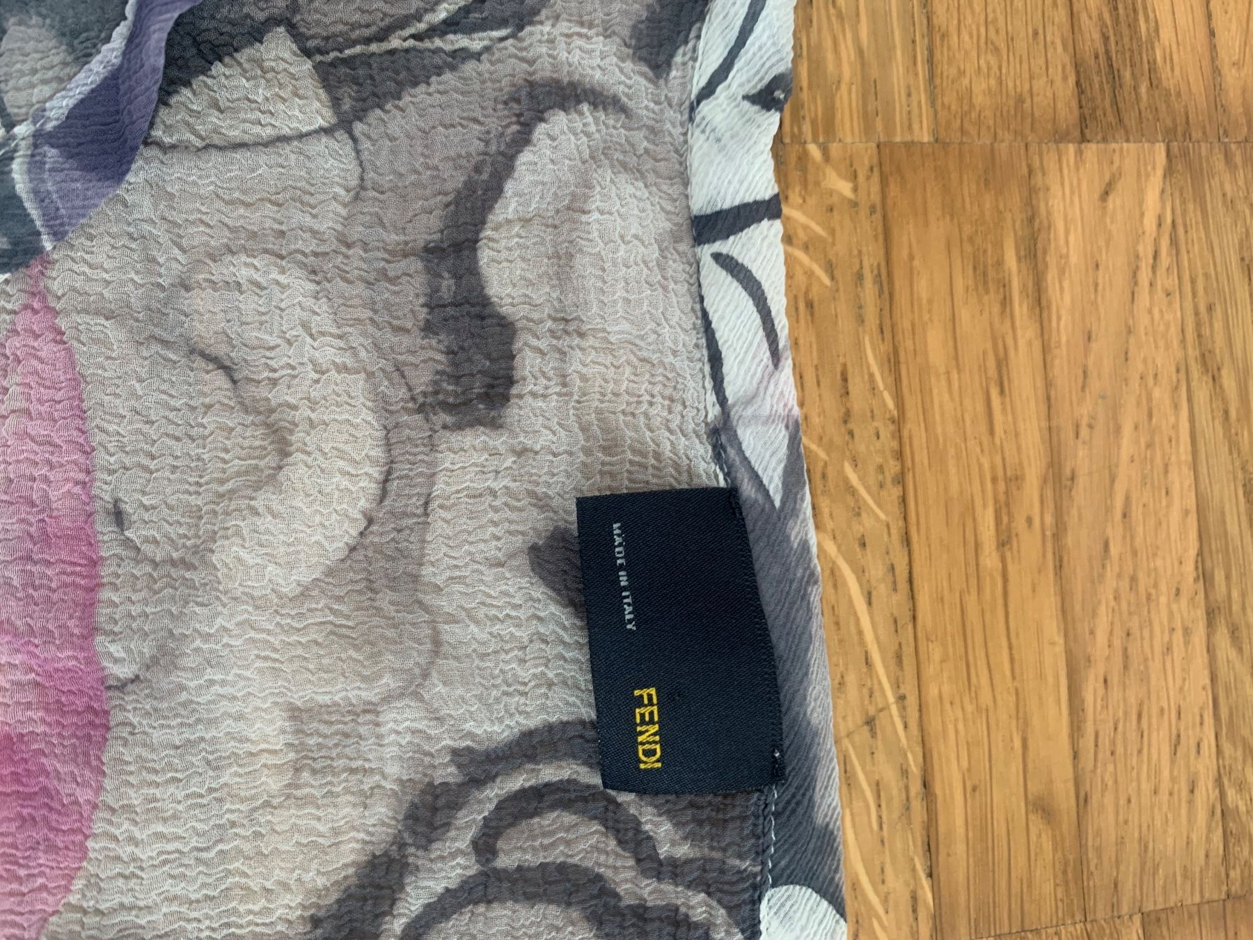 Camicette: Fendi hübsche Bluse oberteil – Usato da Zürich venduto da Nikuska32 2
