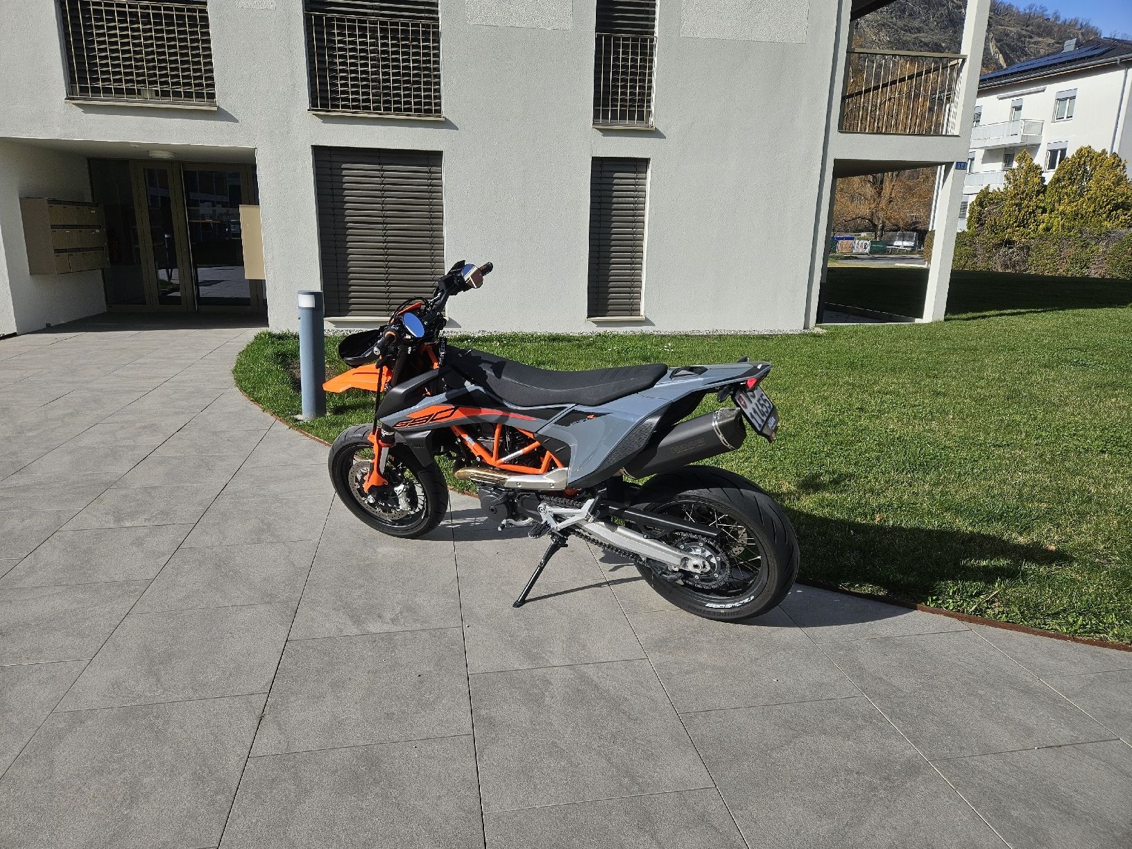 KTM Strada: KTM 690 SMCR 2022 – Usato da Naters venduto da fab_2zx8 5