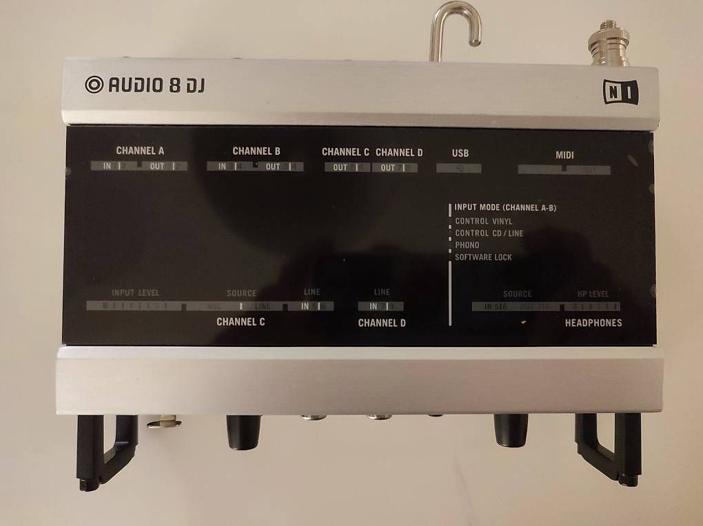 Studioequipment: Native Instruments Audio 8 Dj Interface, mit Traktor! – Neu (gemäss Beschreibung) aus Zürich von Cuzco6 2