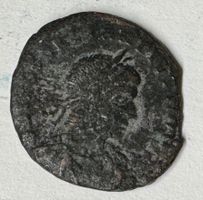 Alte römische Münze Bronze aus der Zeit von Kaiser Konstanti