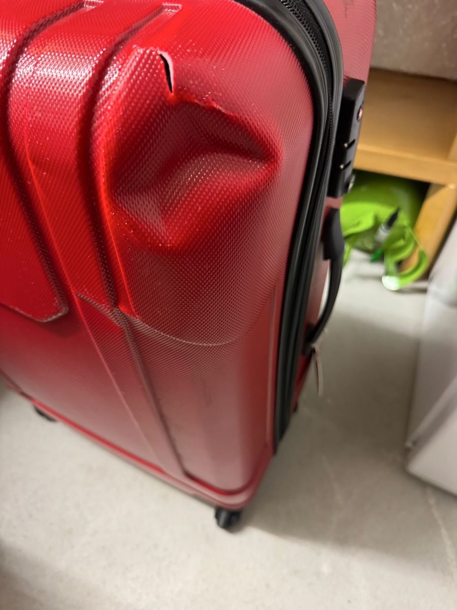 Sonstiges zu Aviatik: Reisekoffer rot trolley - beschädigt  – Gebraucht aus Neftenbach von ayl_wj9t 1
