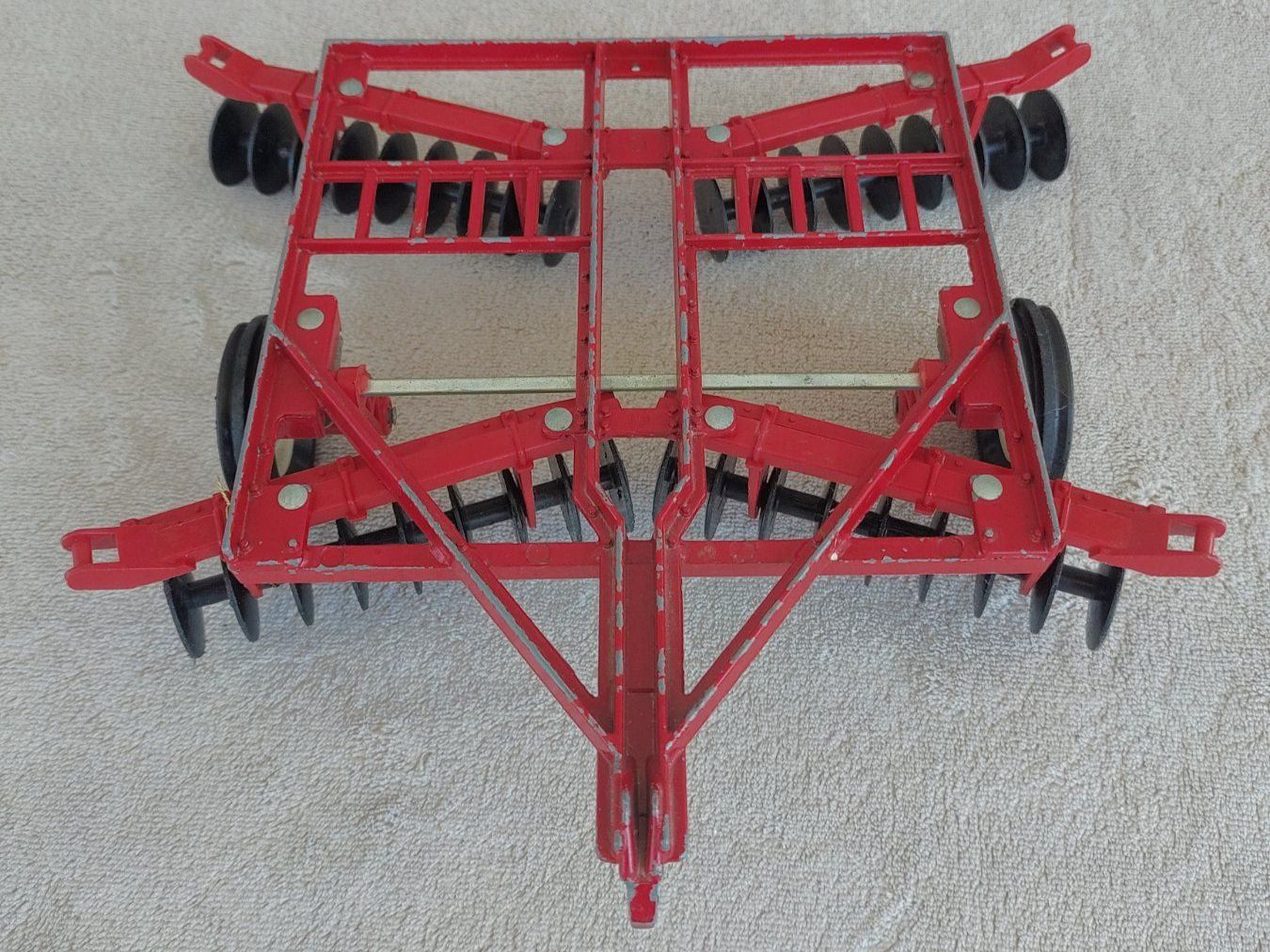 Giocattoli: Vintage Scheibenegge ERTL – Usato da Strengelbach venduto da Phorensic_30 1