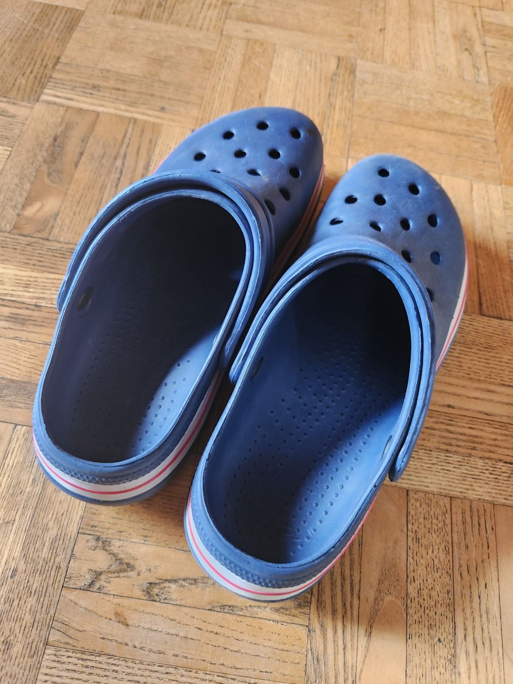 Crocs Chaussures hommes: Crocs Gr. 6/8 39/40 Blau – D'occasion à Gstaad par Meiel2020 1