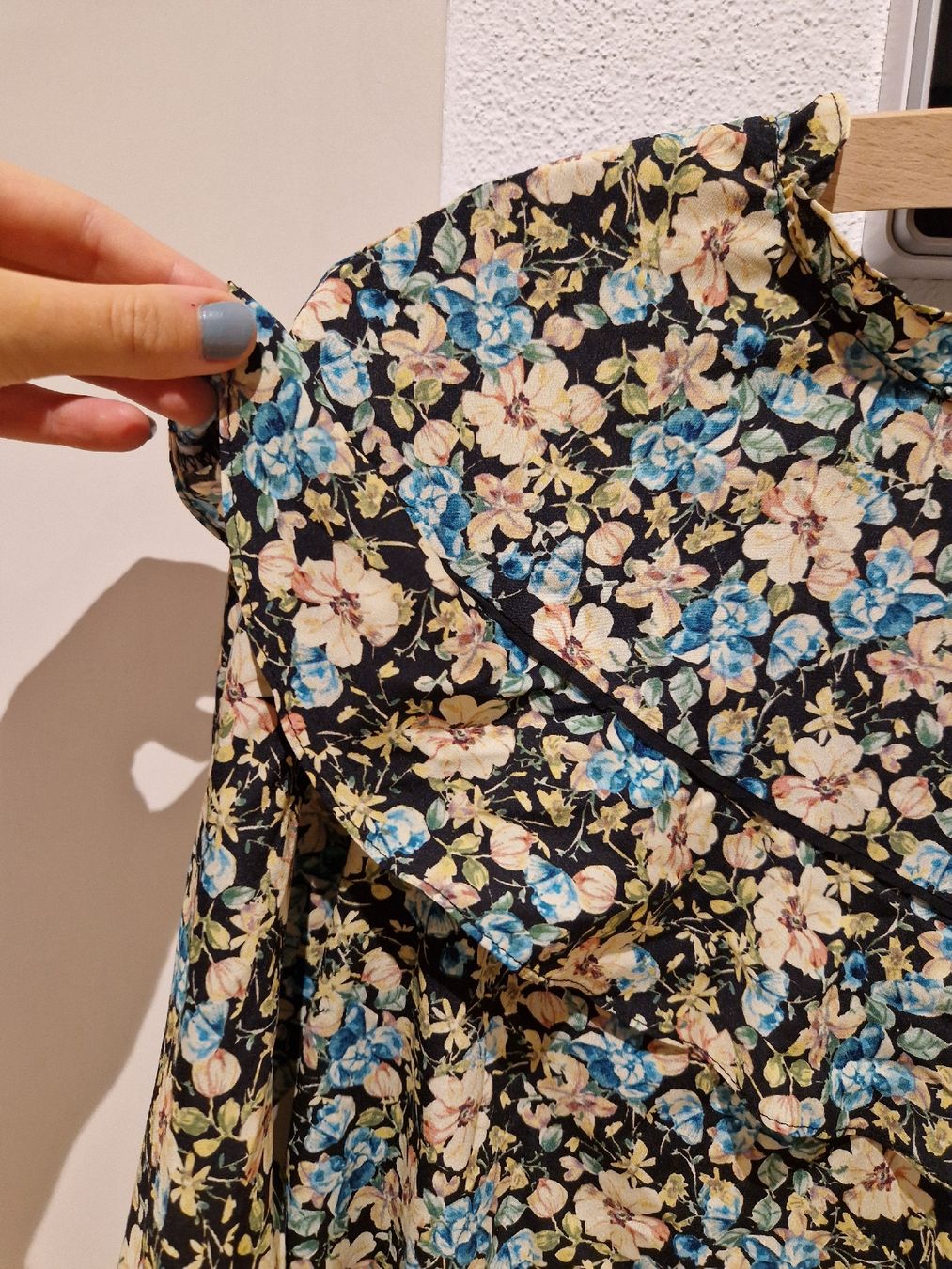 Zara Robes: Zara Kleid mit Blumenmuster – D'occasion à Luzern par rebsi02 2