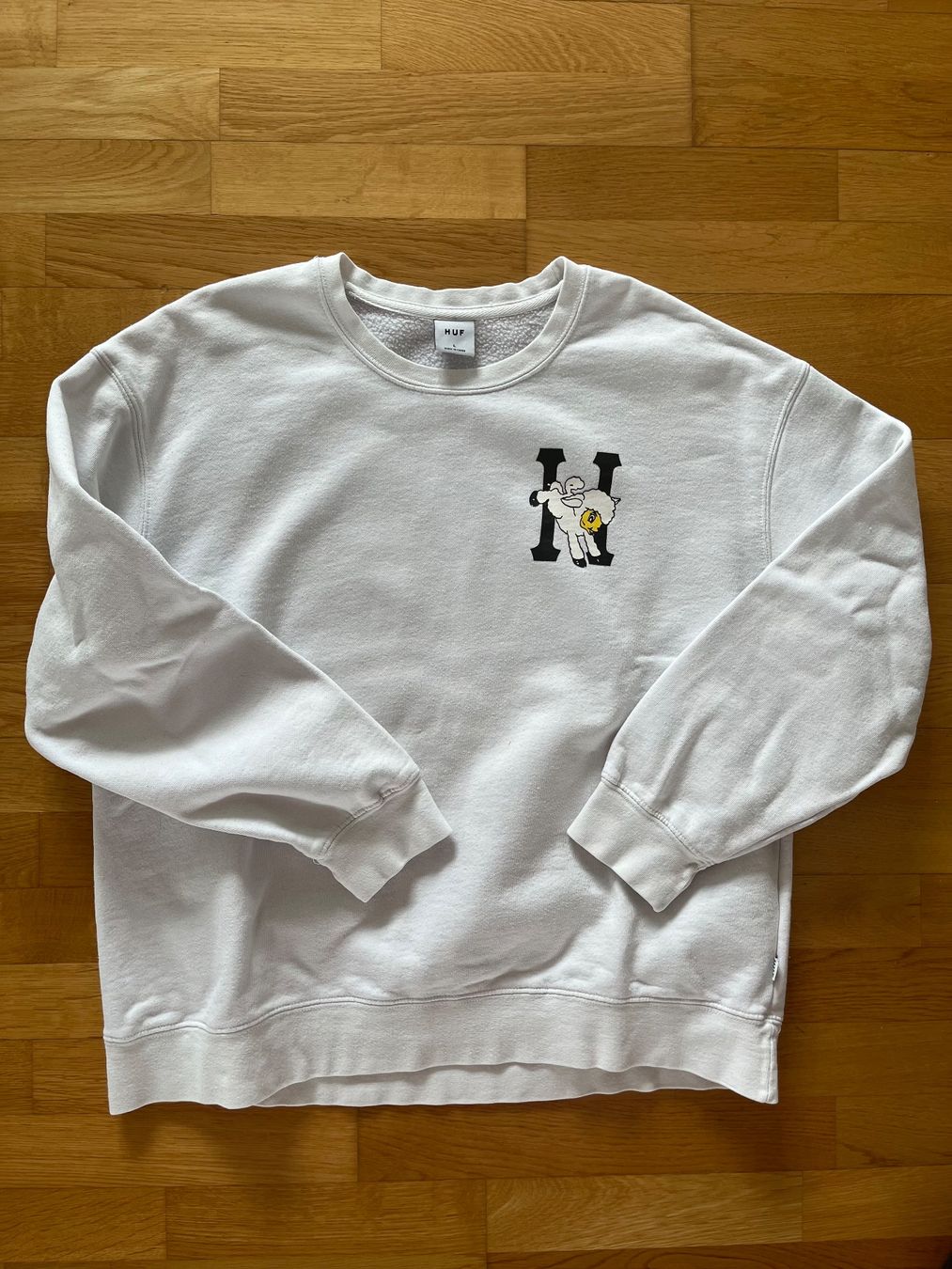 Pulls & Sweat-shirts: Huf Pullover Weiss Schaf Grösse L Skate Sweater Sweatshirt – D'occasion à Winterthur par har_vb7b 1
