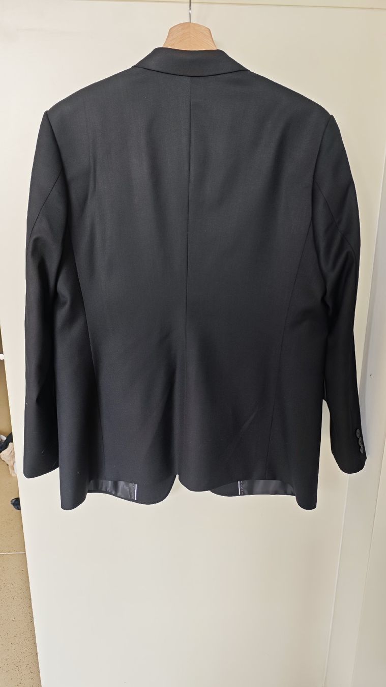Completi & Tailleur: Classic Black Woman's Suit - Wool - Size L – Nuovo (secondo la descrizione) da Zürich venduto da alu_dzr7 1