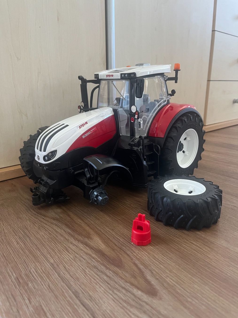 Bruder Giocattoli: Bruder Traktor Steyr – Usato da Sempach Station venduto da brausechopf 3